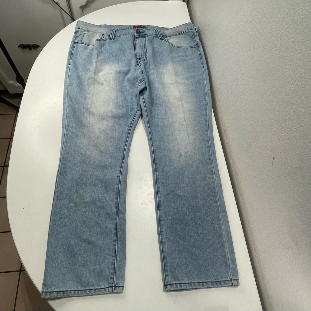 Guess Medium Rise Tapered Slim Halsted Fit Jeans Men 40x30 Light Wash Denim